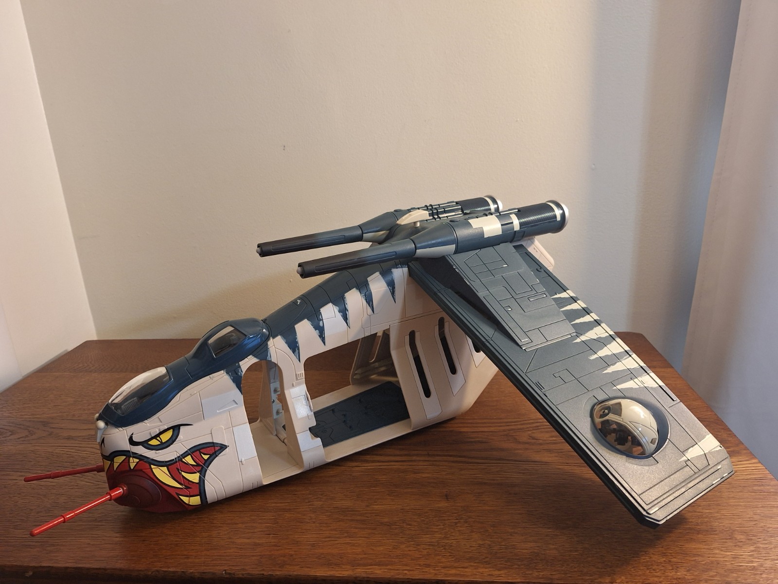 Star Wars Saga Collection Republic Gunship Tiger Shark 2006