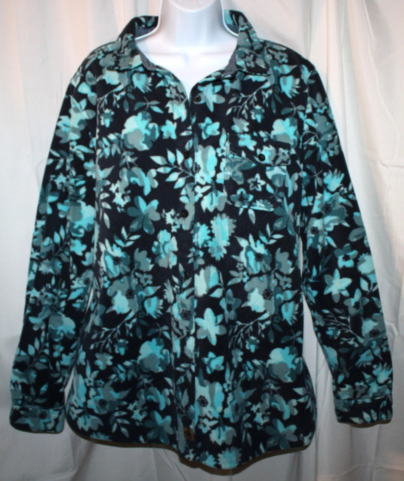 Legendary Whitetails® Fleece Shirt Jacket Black Teal Floral Size XL