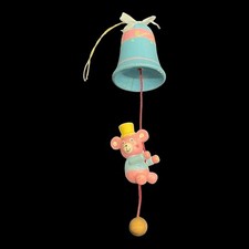 "Campana de oso trepador vintage azul rosa adorno de Navidad de madera 6"" decoración navideña"