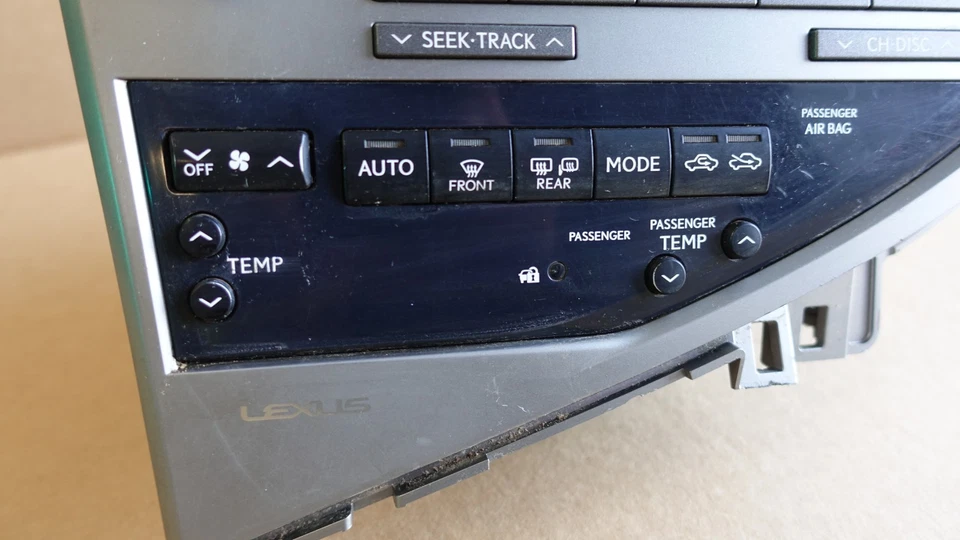 2010-2012 LEXUS RX450 HYBRID Heater A/C Radio Navigation Control OEM 86120-48l70 - Image 3 of 4