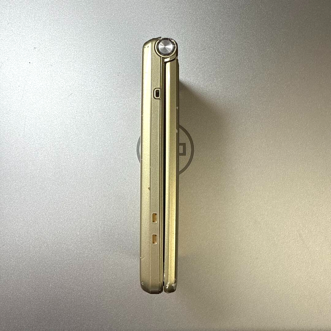 Softbank SHARP AQUOS 601SH gold SIM free Japanese flip phone JAPAN