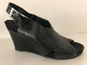aerosoles black wedges
