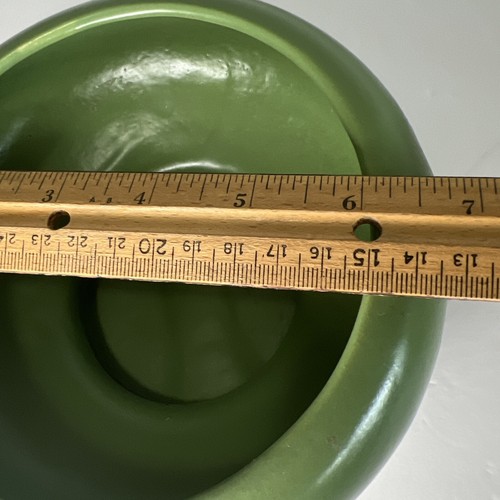 Vintage McCoy Floraline Matte finish Avocado Green Art Deco Round Planter Vase - Picture 11 of 12