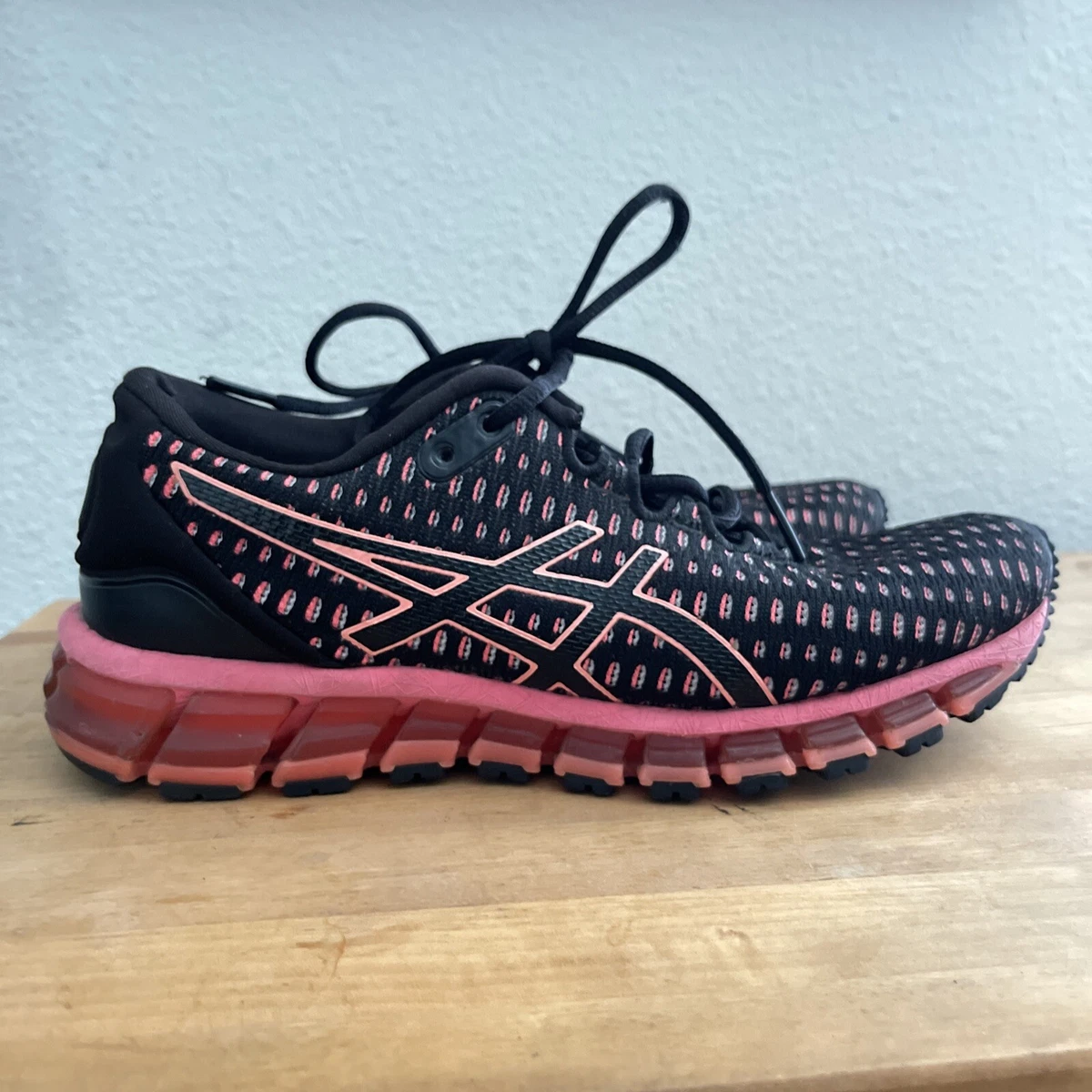 ASICS Gel Quantum 360 Women s Size US 7.5 EU 39 Black Coral Runners Exc Con
