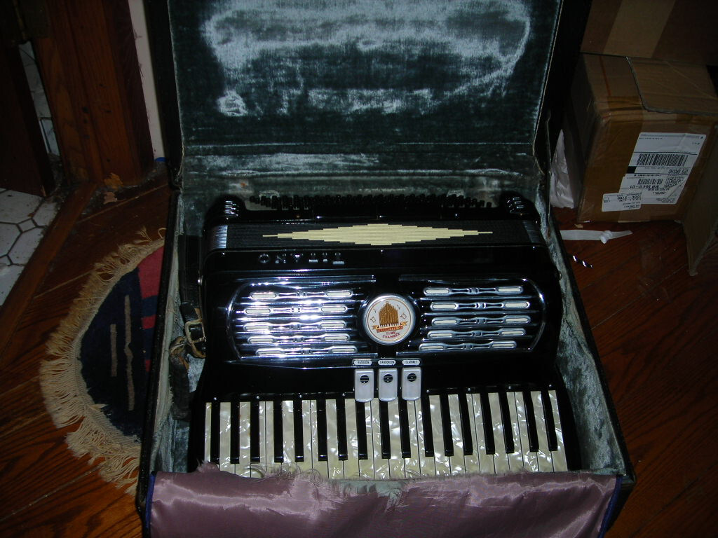 VINTAGE TITANO ACCORDION eBay