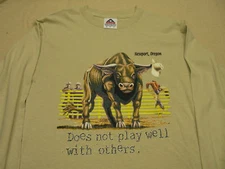 DOES NOT PLAY WELL WITH OTHERS - NEWPORT, OREGON - SMALL SIZE T SHIRT!