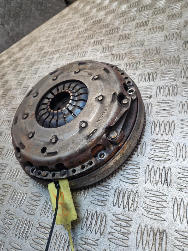 CITROEN DS4 DV6FC FLYWHEEL & CLUTCH KIT DUAL MASS 1.6 HDI 2010 - 2015 - Image 3 of 4