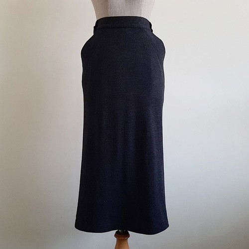 Byblos, Vintage Byblos Black Trumpet Skirt Wool Acrylic Mermaid Midi Medium 28" Waist M