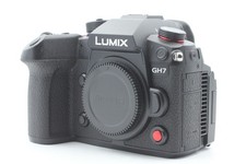 Panasonic Lumix GH7 Camera Body Used Excellent S/N: WF4FA001337 Clicks: 164