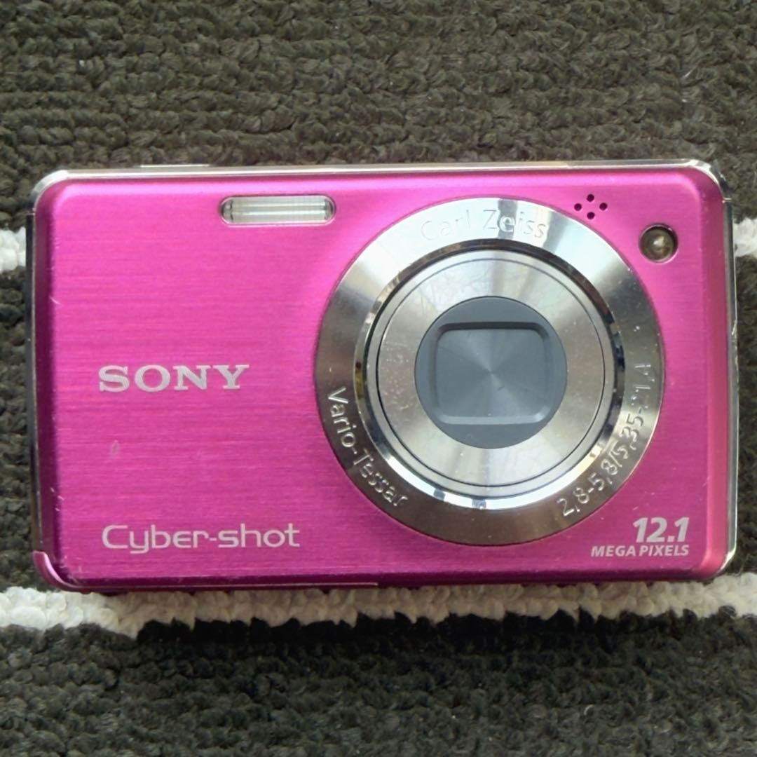 Sony Cyber-shot DSC-W220 Pink 12.1MP 4x Carl Zeiss Vario-Tessar