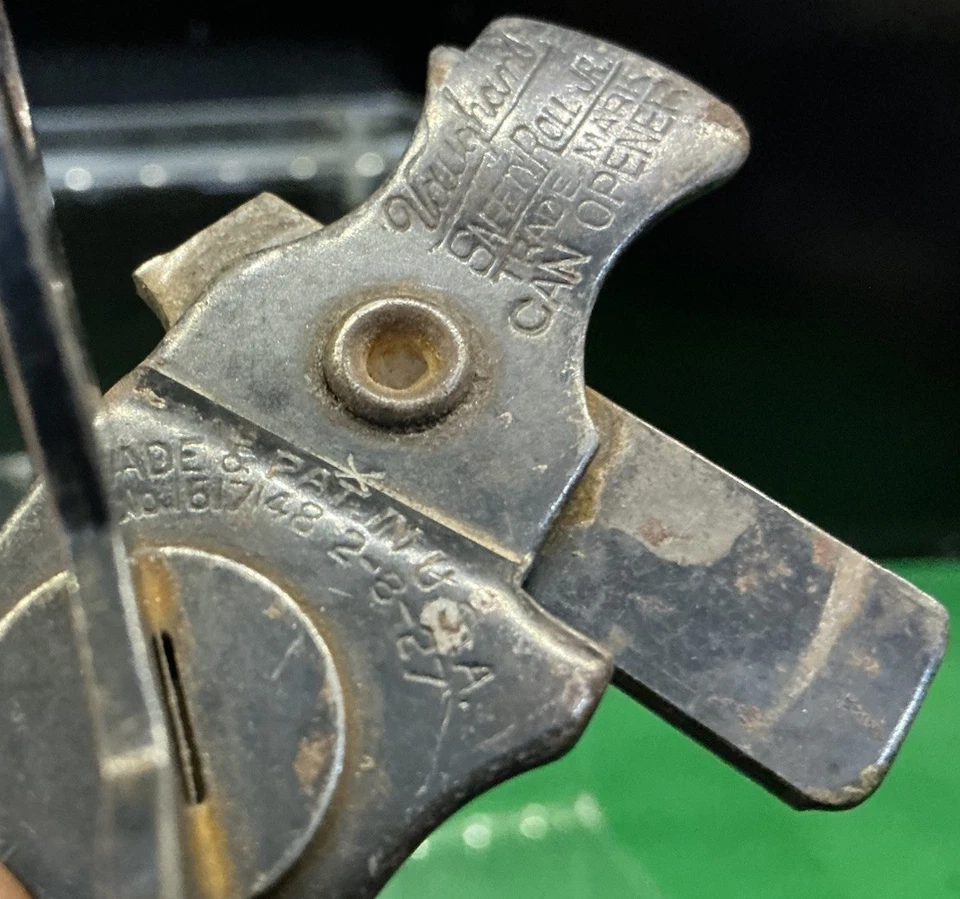 Lot of 16 Vintage Handheld Can Bottle Openers King,Vaughams,Travco,E-Z-Lift,Ekco - Image 3 of 4