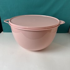 Tupperware Thatsa Bowl Jumbo 59 Cup Mega Soft Pink Matching Seal New Pink