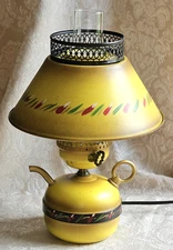 Vintage Primitive Folk Art Tole Ware Painted Metal Teapot Table Lamp