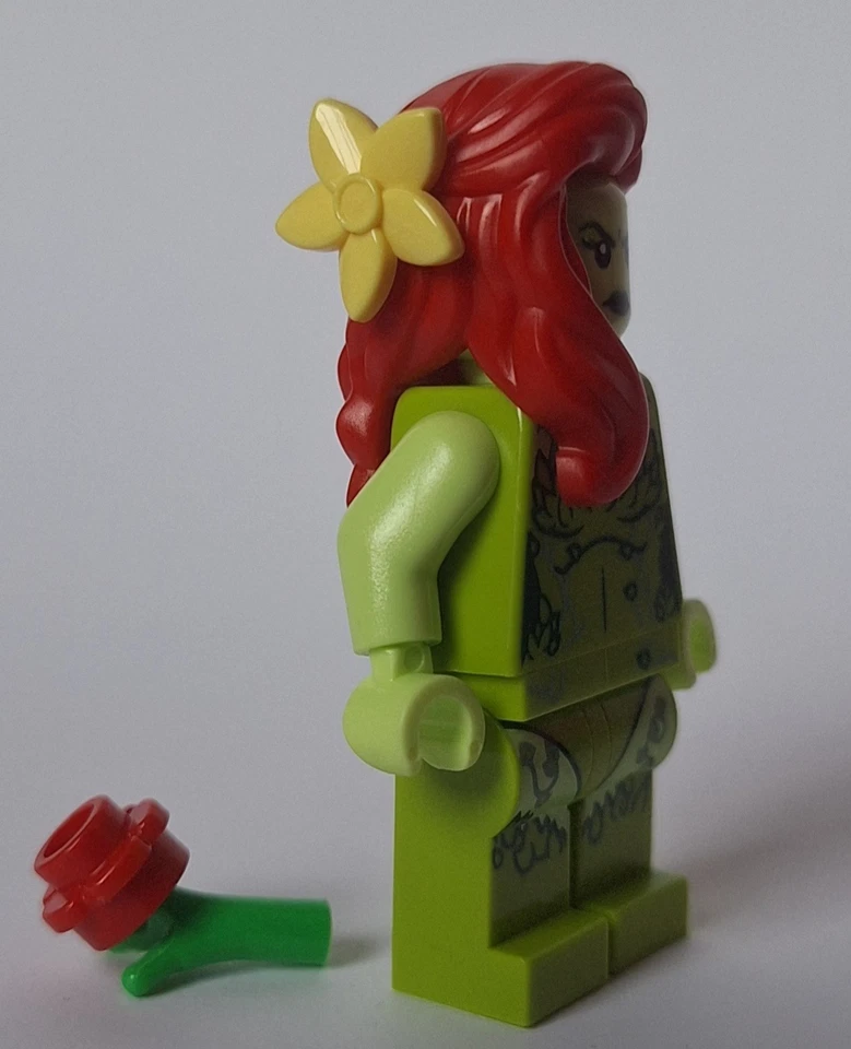 LEGO 76300 Poison Ivy MINIFIGURE from DC Batman Superheroes Arkham Asylum - Image 4 of 4
