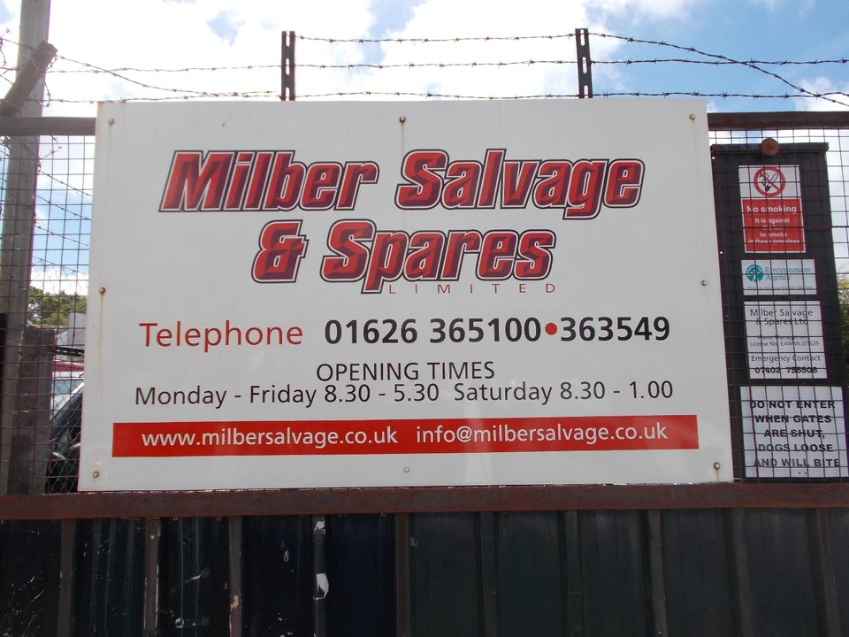 Peugeot Partner 2005 1,6 HDi tubo de admisión de aire 9657083280 más en stock Foto 2 de 2