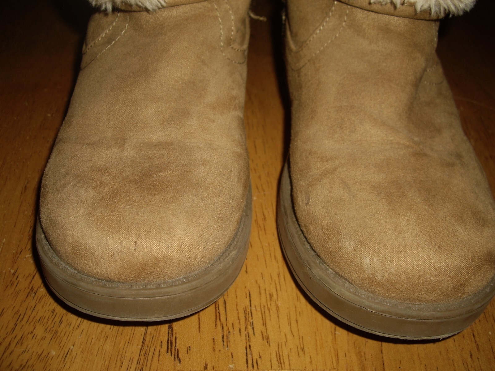 EUC Womens Size 6 1/2M GBG Los Angeles Tyna Brown Boots Faux Fur Lining