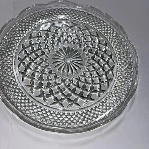 Vintage Anchor Hocking Wexford 9 1/2" Dinner Plate With Scalloped Edge