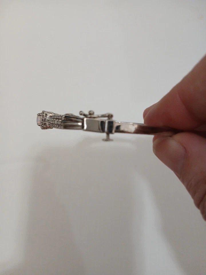 Hermoso brazalete brazalete con bisagra de ópalo y circonita cúbica Foto 4 de 4