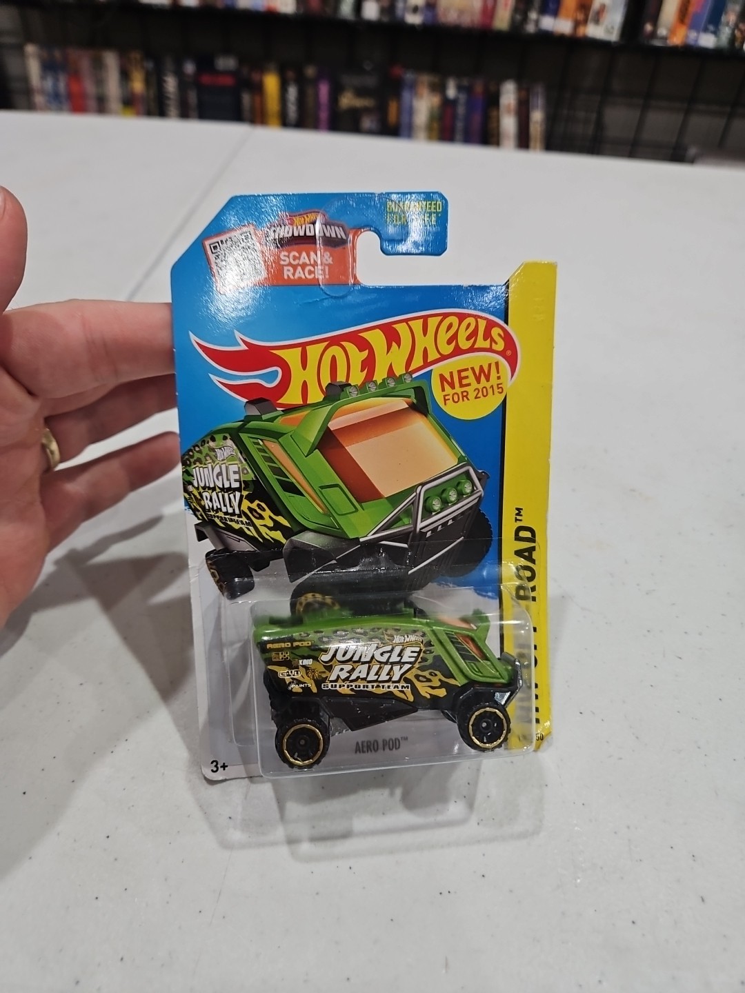 2015 Hot Wheels Off Road Aero Pod 104/250 G1