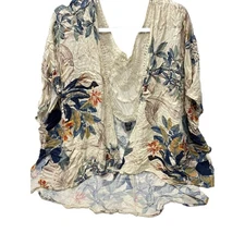 Women’s floral flowing shirt top