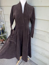 Vintage J Peterman Brown Corduroy Midi Shift Dress Size 8 Pockets Full Skirt