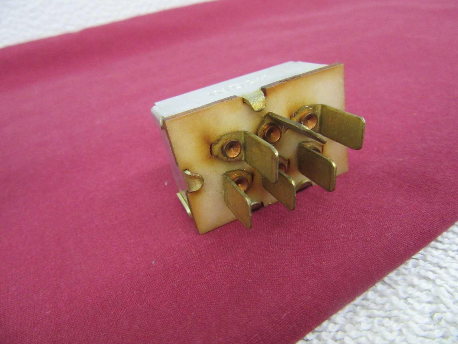 NOS 1963 1964 F700 F800 Truck Fuel Tank Selector Switch C1TZ9A050A