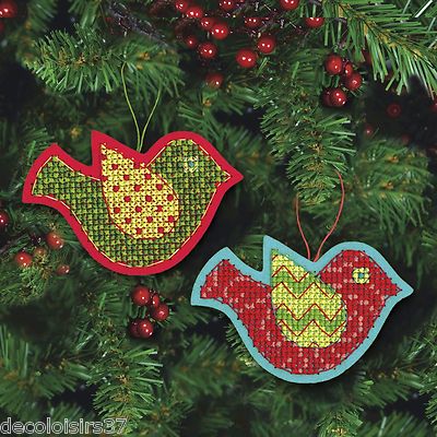 Maße 72-08240 Ornamente fröhlicher Vogel aus Filz appliziert     