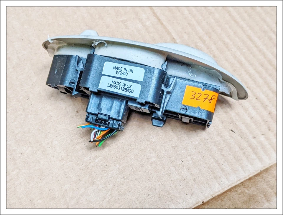 Interruptor de control del asiento del conductor delantero izquierdo Jaguar XJ8 SJR X308 1998-2003 LNA6031BBAGD Foto 2 de 4