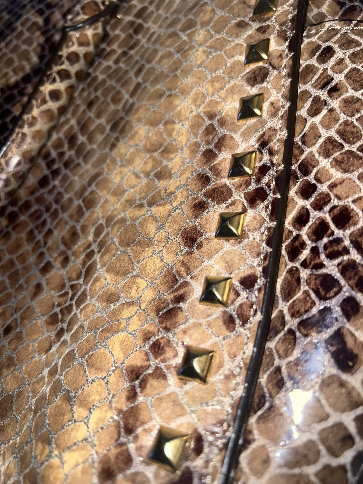 MICHAEL KORS LARGE SELMA  Studded Python in Sand … - image 17
