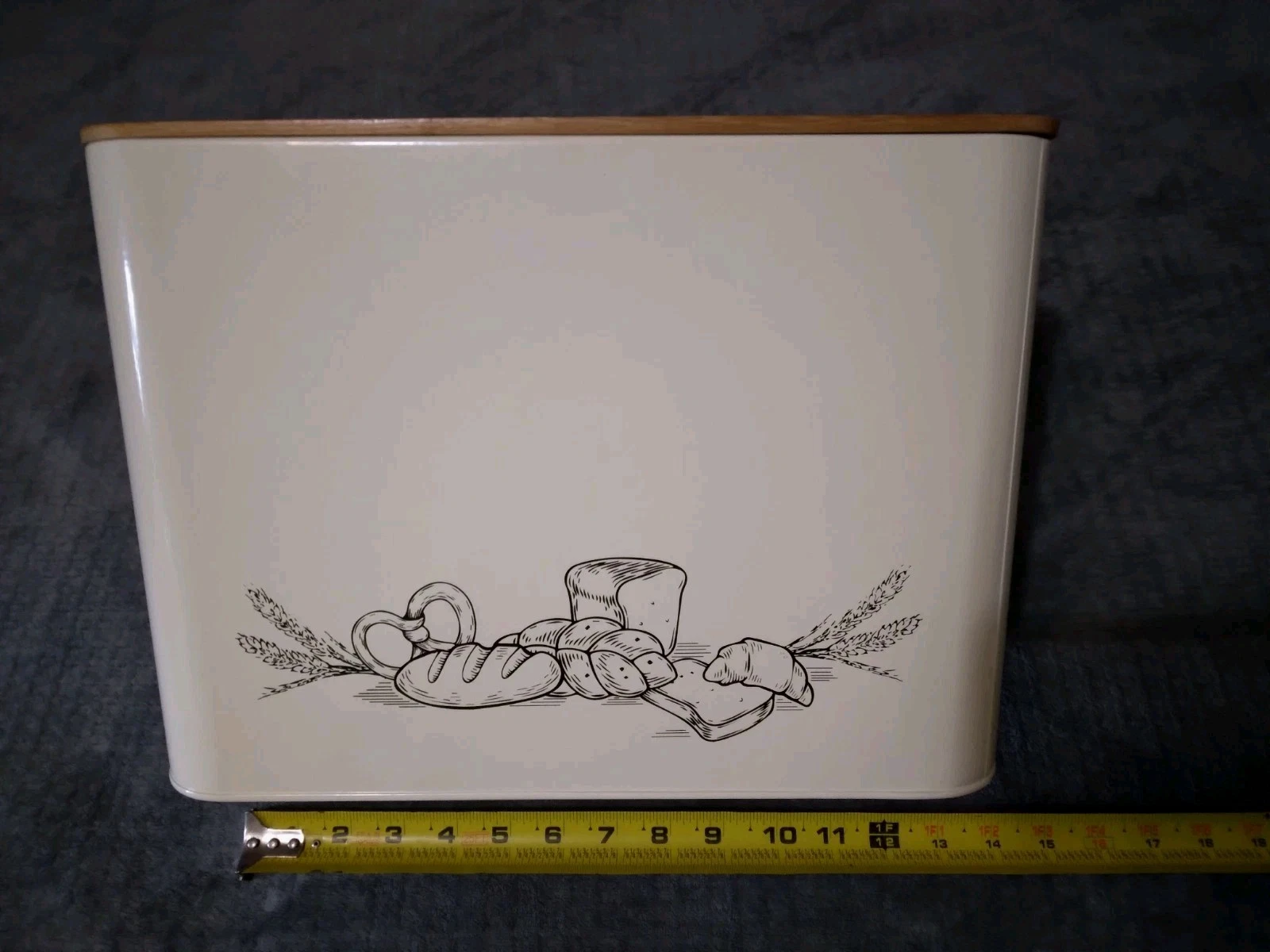 Vintage Cream Metal Bread Box With Bamboo Wooden Lid