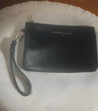 Adrienne Vittadini Black Charging Wallet Wristlet