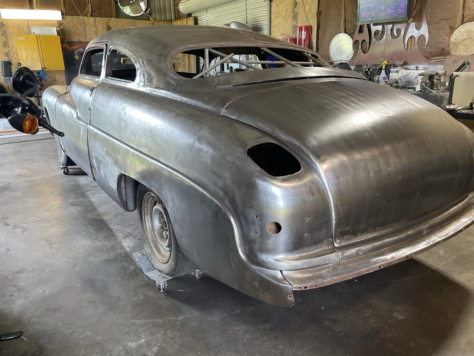 1950 Рубленый 2dr Merc ролик /xtra шасси / детали, плоская головка V-8, чистый и прозрачный - Изображение 4 из 4