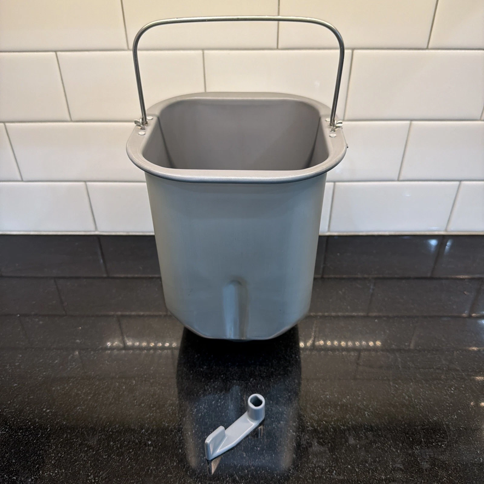 Hitachi Bread Machine Loaf Pan With Paddle HB-B101, HB-B102, HB-B201, HB-B301