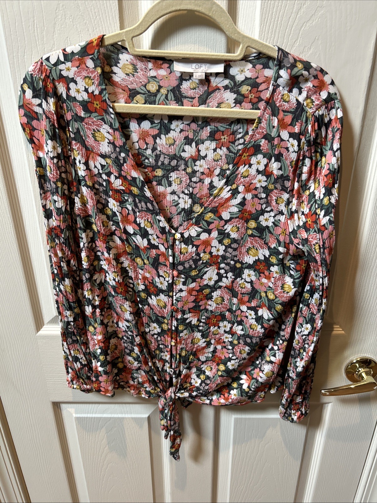 Loft Woman’s Floral Long Sleeve Blouse Medium