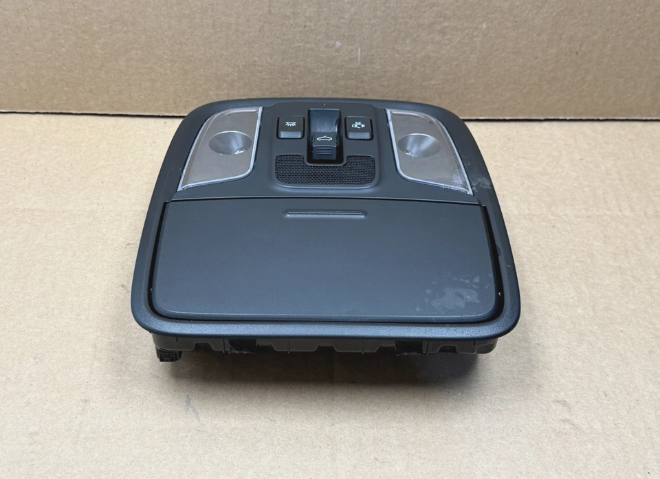 2018-2021 Kia Stinger Front Overhead Roof Dome Reading Light Lamp PO42 OEM - Image 3 of 4