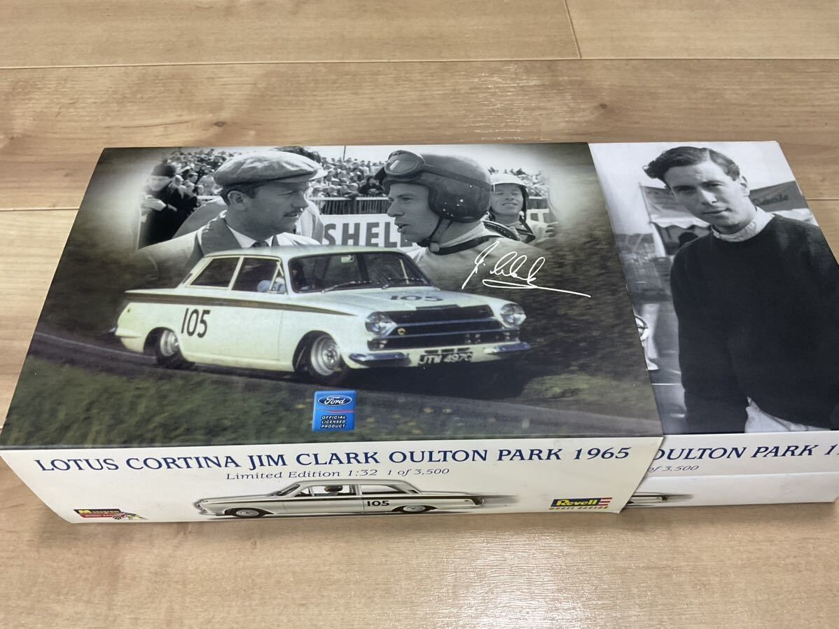 Diecast model cars Lotus Cortina 1/18 MCG Ford MK I weiss/grün RHD 1963