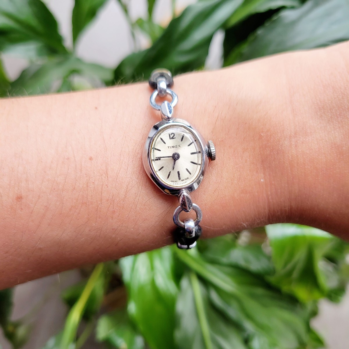 Vintage Timex Great Britain Leather Watch | eBay