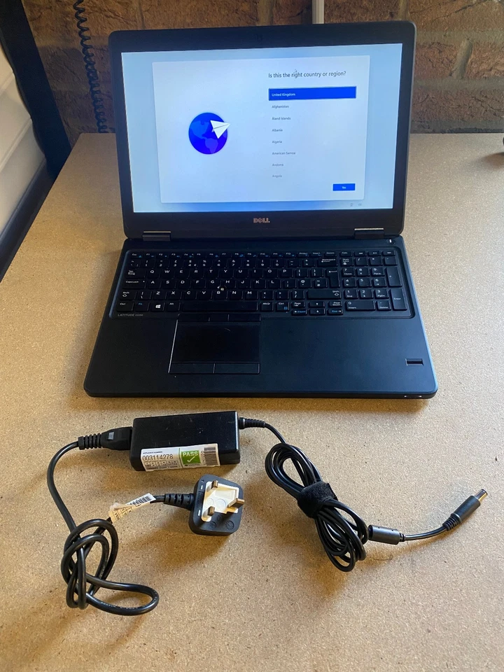Dell Latitude E5550 · i5-5300U · 8GB · 120GB, photo 1 of 5