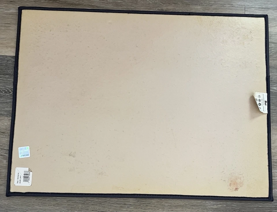 NBA - VINTAGE Houston Rockets Mat Accent Rug - 17 1/2 X 24”, VGUC - Image 2 of 4