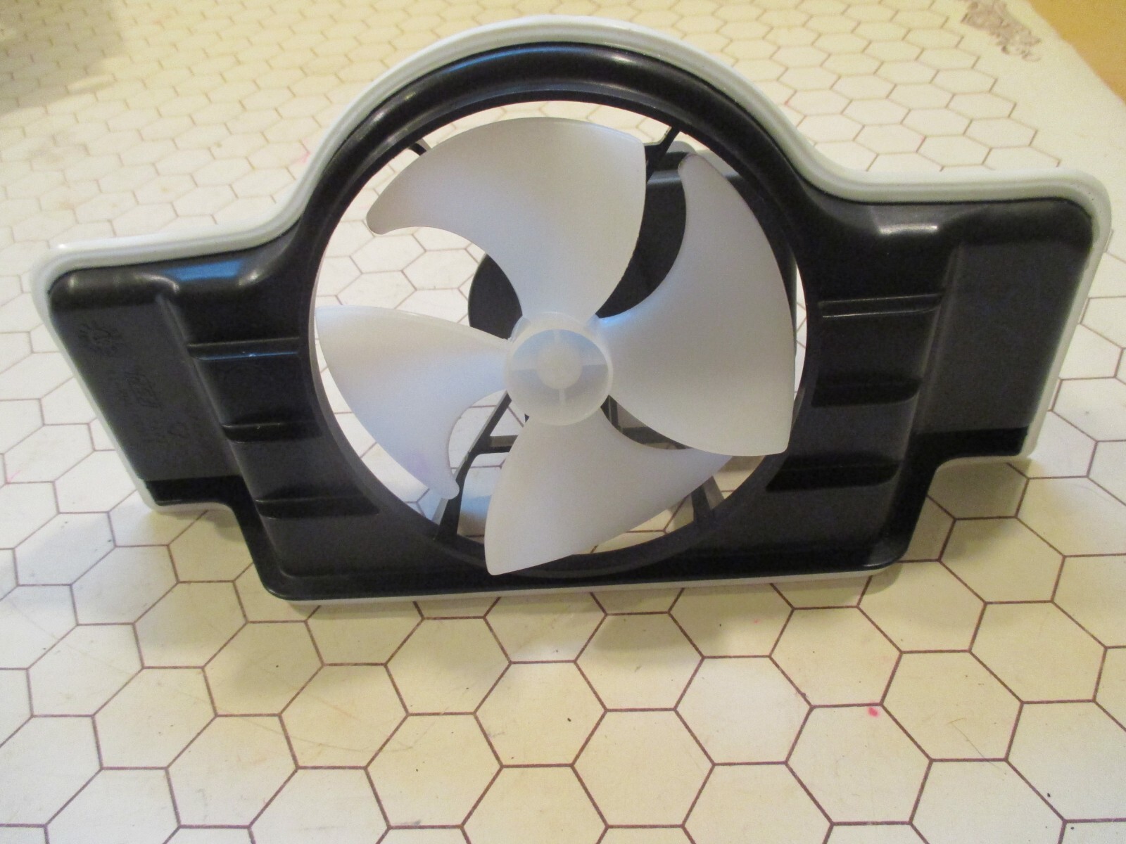 WP2315549 KitchenAid Refrigerator Freezer Evaporator Fan Motor Assembly