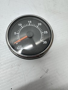 AUTOCAR USED TACHOMETER P# GZ210003-011 X007451633 Oem
