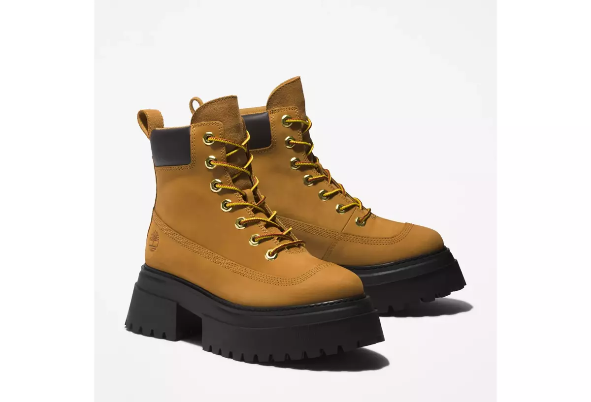 Timberland Sky 6 Inch Lace Up Wheat Nubuck Leather Platform Boots Women s