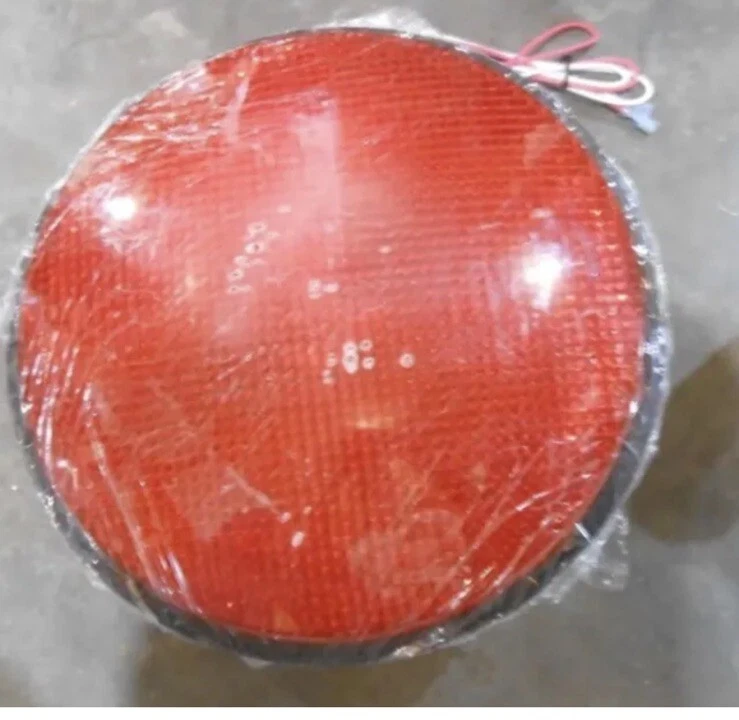 New (Qty-4) DAILIGHT 12" Red Traffic Light 433-1210-003X image 1