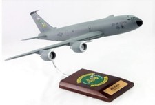 USAF Boeing KC-135R Stratotanker 77 ARS Desk Top Display Model 1/100 SC Airplane
