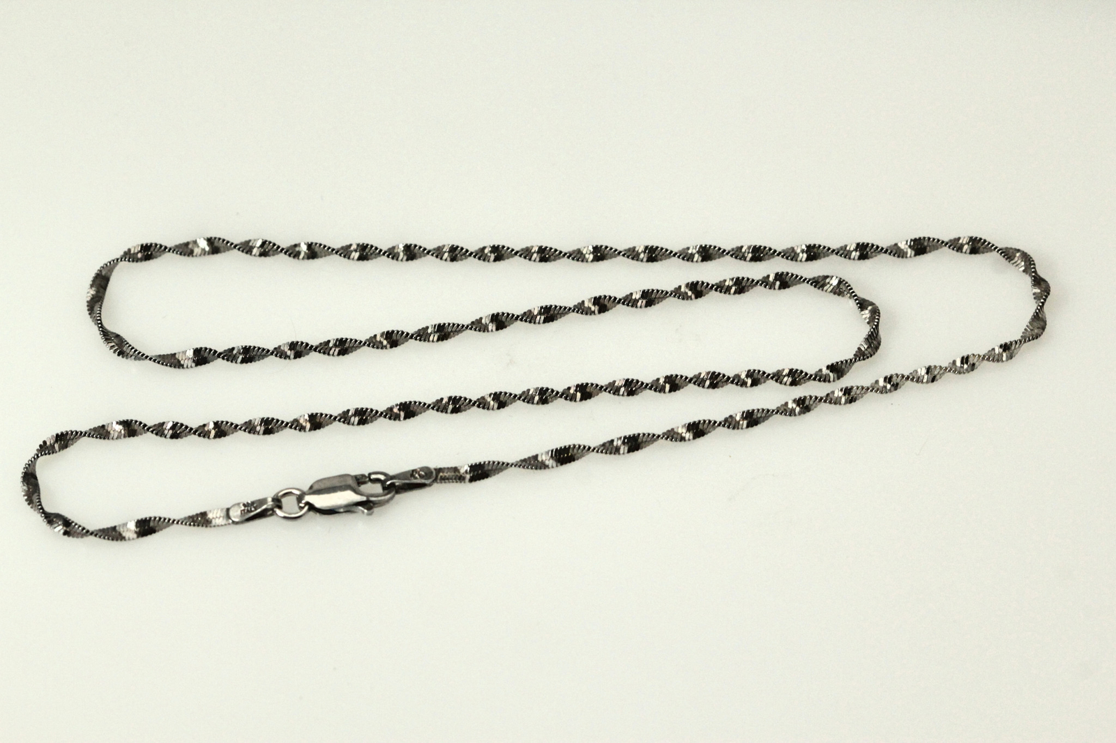 16" Sterling Silver Twisted Herringbone Necklace 3.2 … Gem