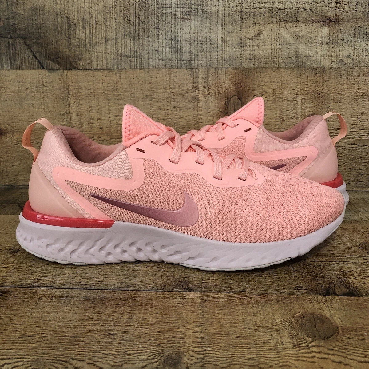 Nike women's odyssey sales react running shoe