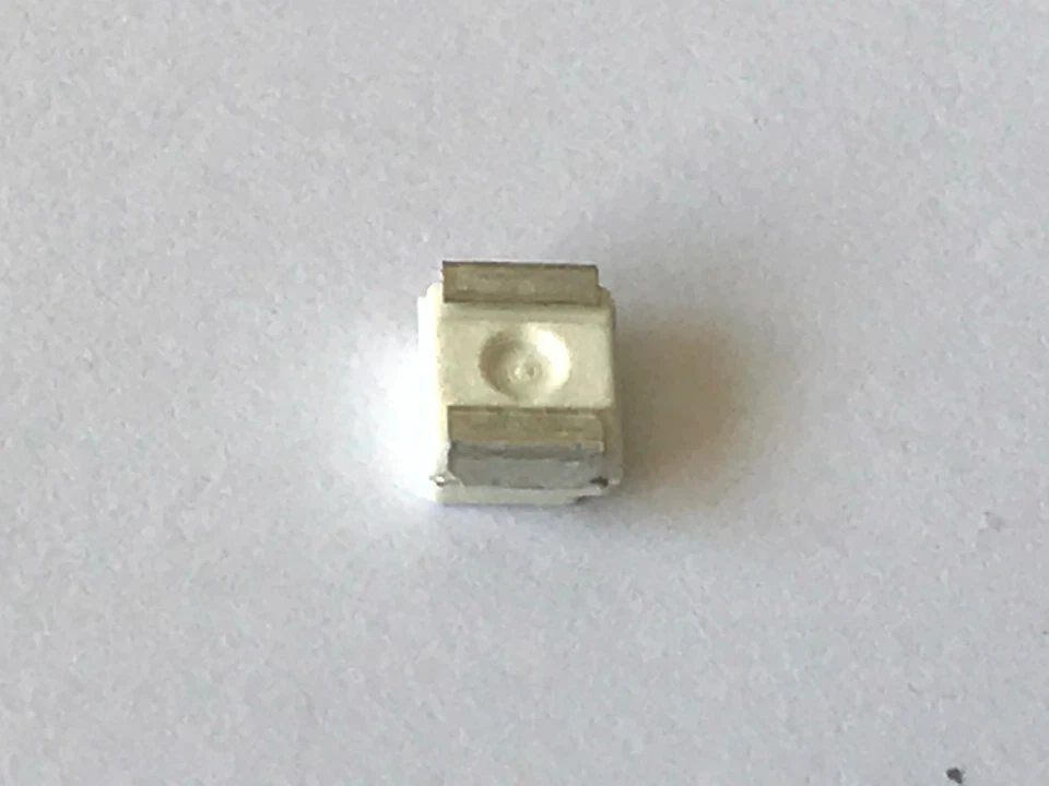 TLMK3104-GS08, LED super Rot, PLCC2,628nm,120°,10mA, 2,3V,-2,7V,VISHAY 100 Stück - Bild 2 von 4