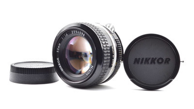 【Top Neuwertig】Nikon NIKKOR 50mm f/1.4 Ai Standard Prime Objektiv aus Japan...