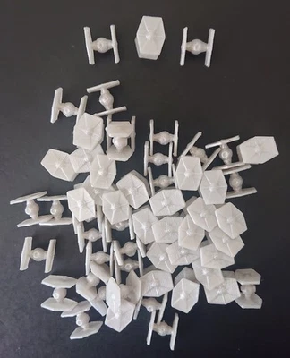 2014 Hasbro - Star Wars Risk Replacement Parts Lot - 36x Tie Fighter Ships - Bild 1 von 2