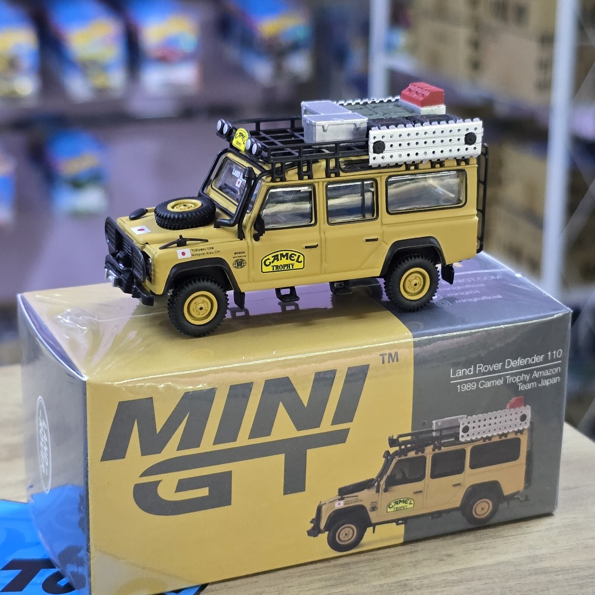 ミニカー MINI GT Land Rover Defender 110 1989 Mini GT 1:64 Land Rover Defender 110 1989 Camel Trophy